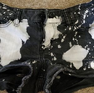 Hot topic shorts